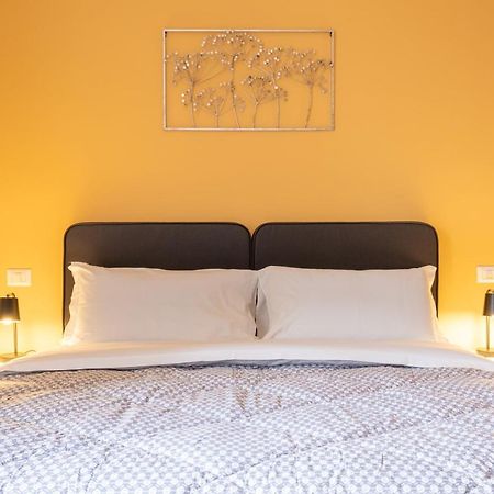 Residence Delle Erbe By Studio Vita Болонья Экстерьер фото